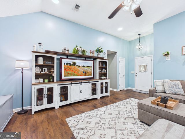 207 Roaring Forks Drive, Bonaire, GA 31005