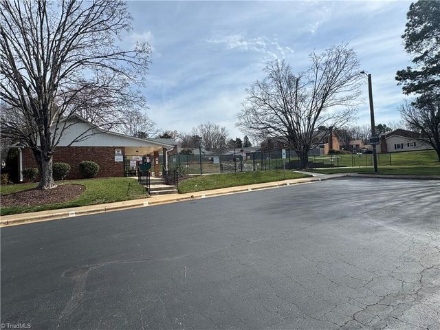 4822 Tower Road C, Greensboro, NC 27410