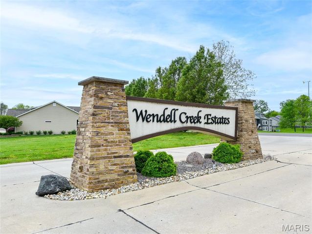 8906 WENDELL CREEK Drive, St Jacob, IL 62281