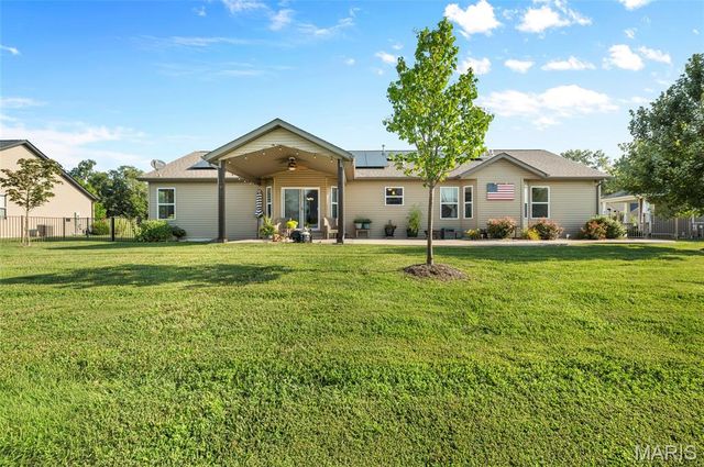 8906 WENDELL CREEK Drive, St Jacob, IL 62281