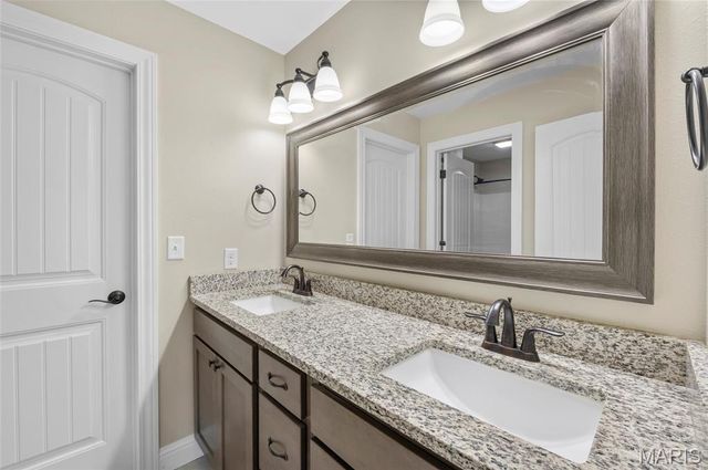 8906 WENDELL CREEK Drive, St Jacob, IL 62281