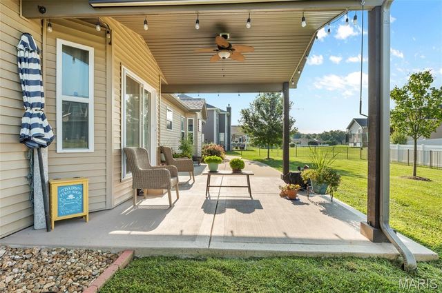8906 WENDELL CREEK Drive, St Jacob, IL 62281