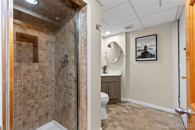 7567 Stanford Avenue, St Louis, MO 63130