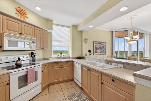 3191 MATECUMBE KEY ROAD 202, Punta Gorda, FL 33955