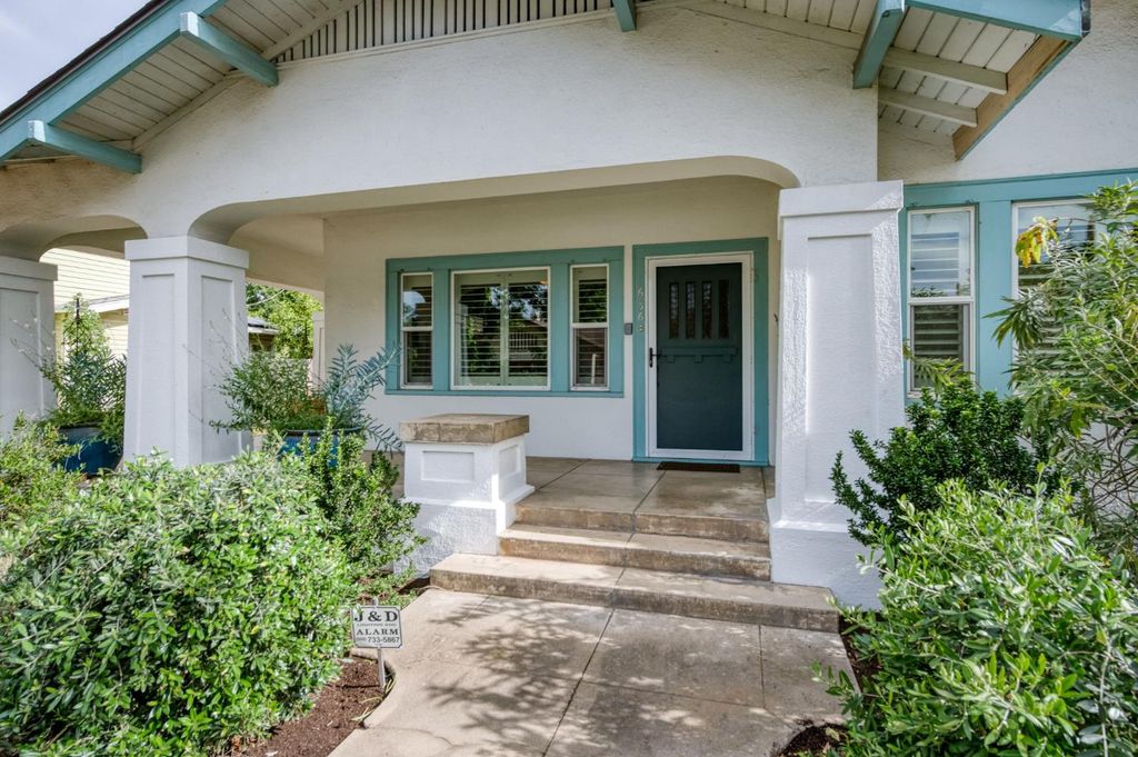 Image 2 of property listing at 636 E Yale Avenue, Fresno, CA 93704