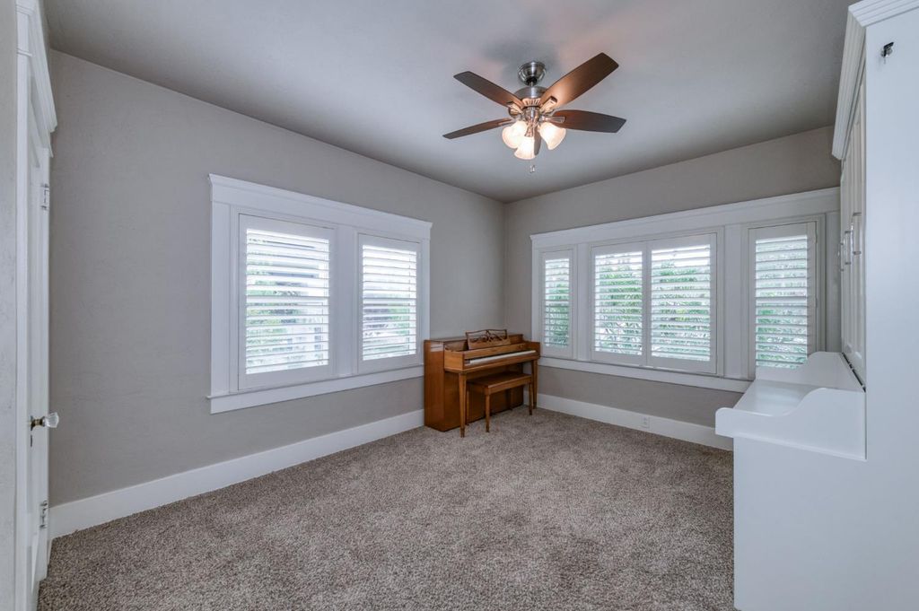 Image 23 of property listing at 636 E Yale Avenue, Fresno, CA 93704