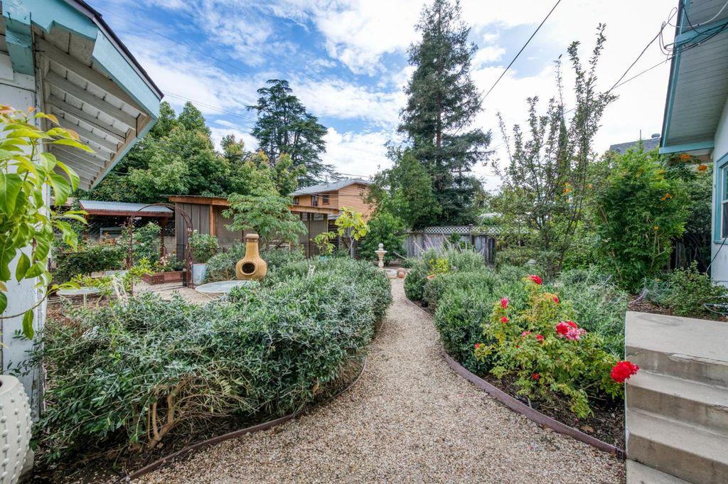 Image 24 of property listing at 636 E Yale Avenue, Fresno, CA 93704