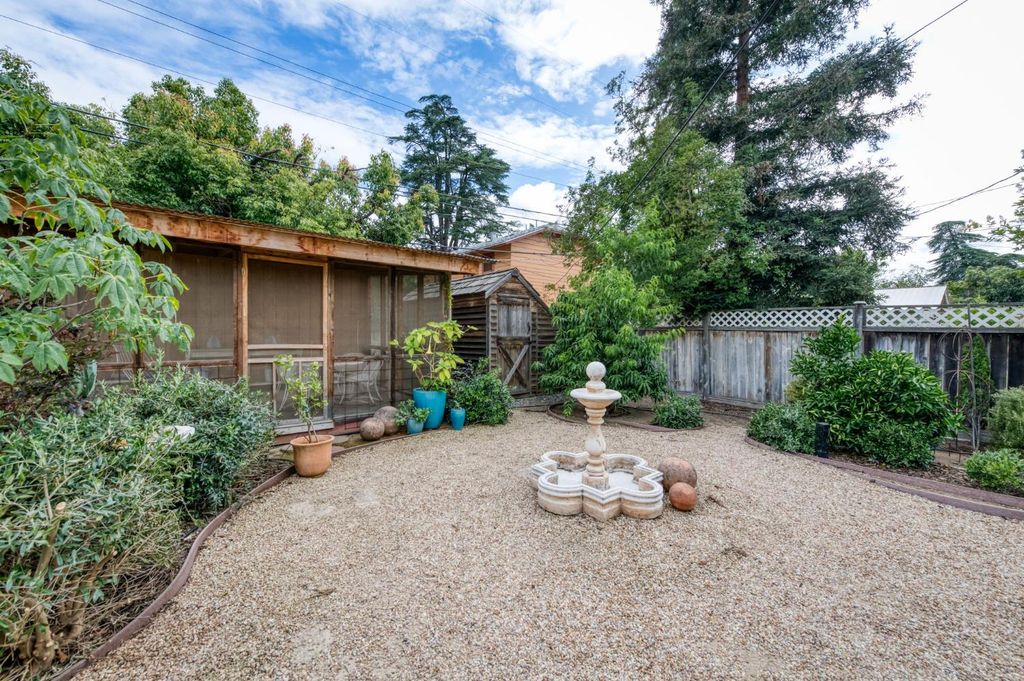 Image 25 of property listing at 636 E Yale Avenue, Fresno, CA 93704