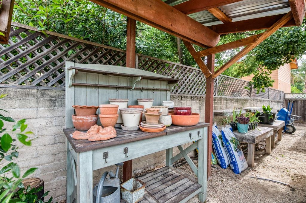 Image 38 of property listing at 636 E Yale Avenue, Fresno, CA 93704