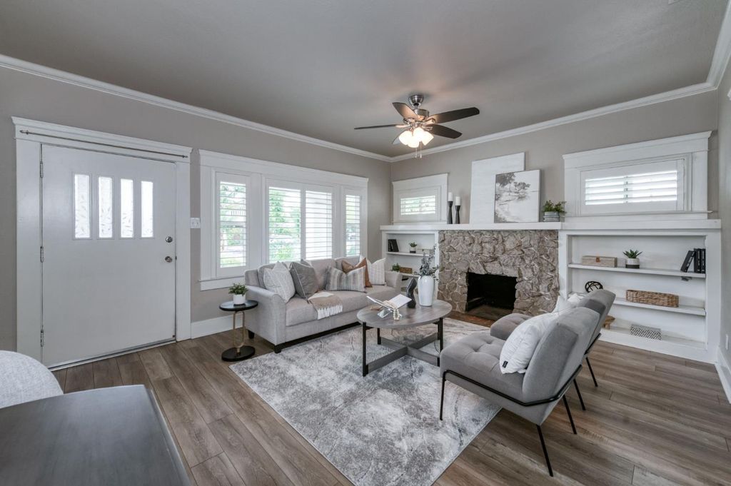 Image 6 of property listing at 636 E Yale Avenue, Fresno, CA 93704