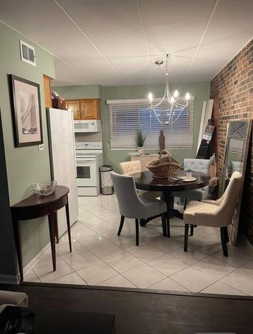 11103 S St Louis Avenue 203, Chicago, IL 60655