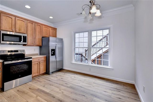 4215 New Town AVE, Williamsburg, VA 23188