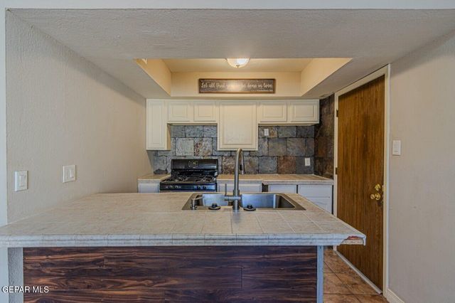 11105 La Quinta Place C, El Paso, TX 79936