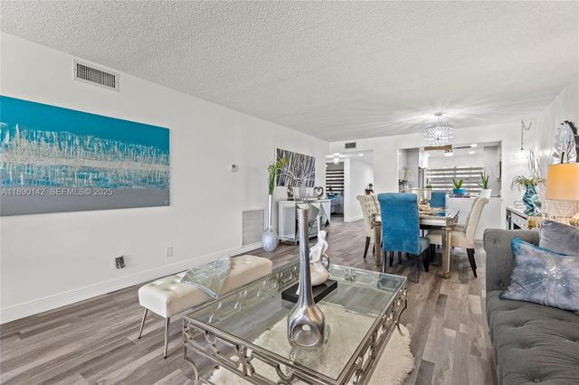 10400 NW 30th Court 202, Sunrise, FL 33322