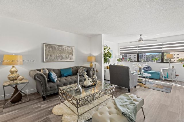 10400 NW 30th Court 202, Sunrise, FL 33322