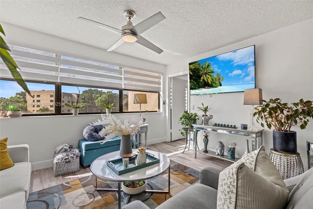 10400 NW 30th Court 202, Sunrise, FL 33322