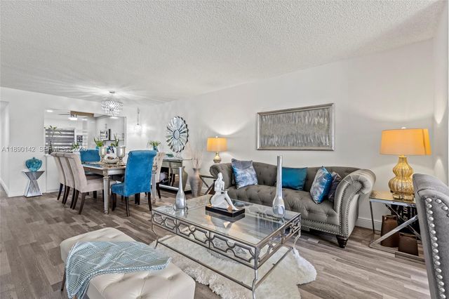10400 NW 30th Court 202, Sunrise, FL 33322