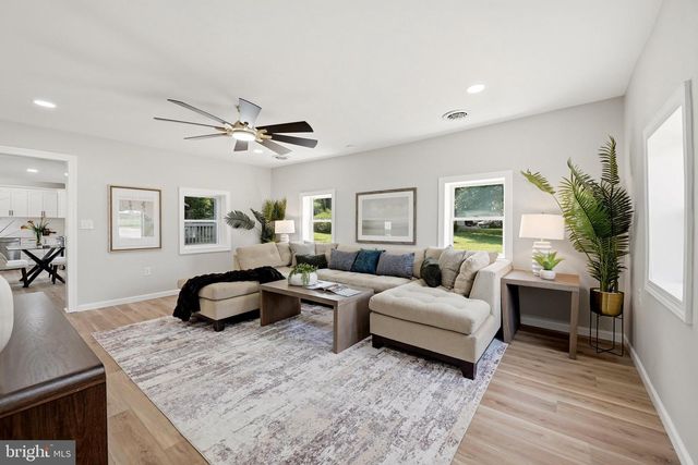 5835 LORD FAIRFAX HWY, Berryville, VA 22611