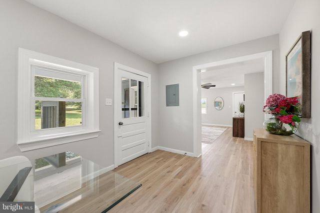 5835 LORD FAIRFAX HWY, Berryville, VA 22611