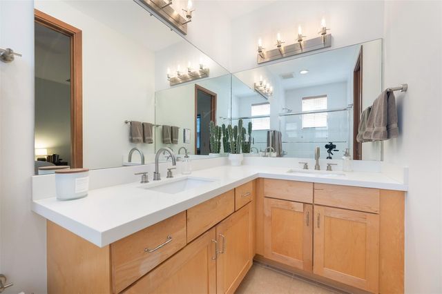 540 NE 7TH Avenue 1, Fort Lauderdale, FL 33301