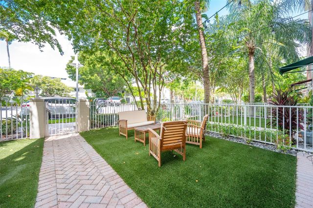 540 NE 7TH Avenue 1, Fort Lauderdale, FL 33301