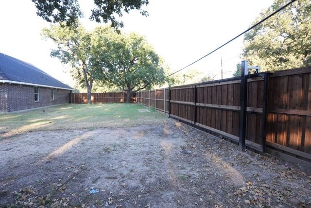 1022 Cheyenne Road, Dallas, TX 75217