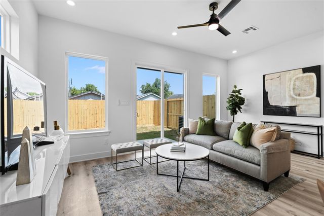 8102 Cannon Street, Houston, TX 77051