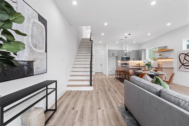 8102 Cannon Street, Houston, TX 77051