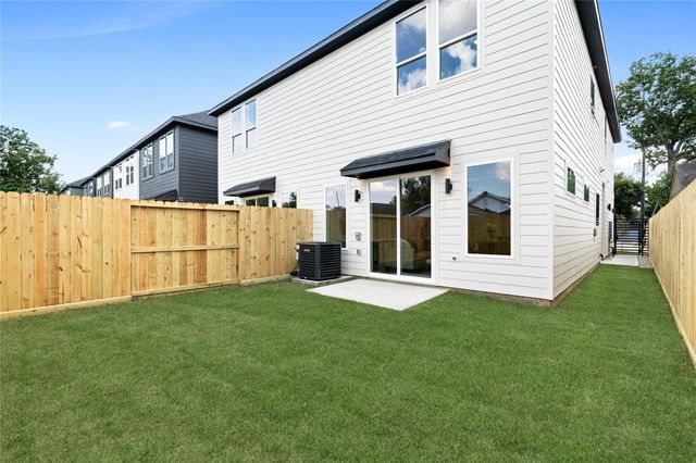 8102 Cannon Street, Houston, TX 77051