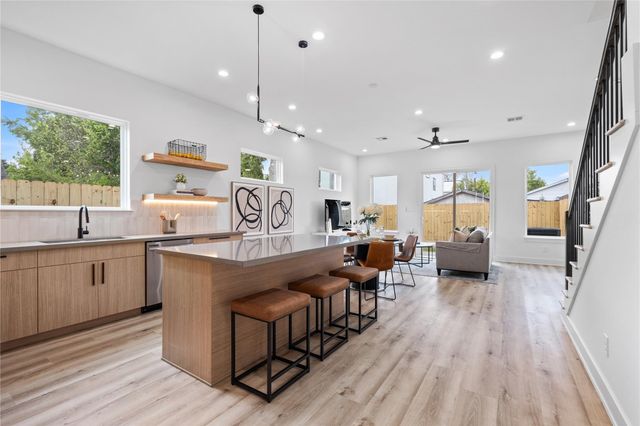 8102 Cannon Street, Houston, TX 77051