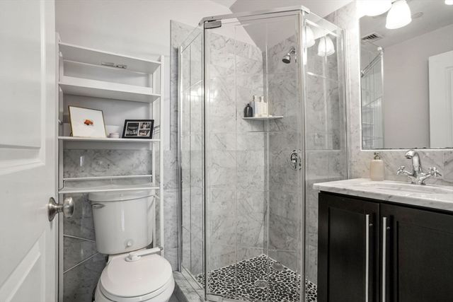 235 Gold St 3, Boston, MA 02127