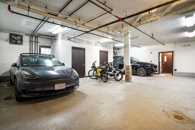 235 Gold St 3, Boston, MA 02127