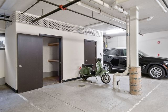 235 Gold St 3, Boston, MA 02127