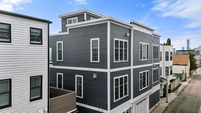 235 Gold St 3, Boston, MA 02127