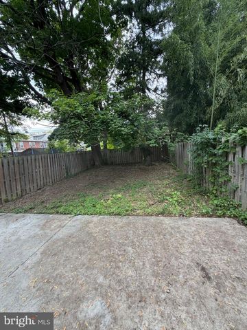 1612 BRIGGS ST, Harrisburg, PA 17103
