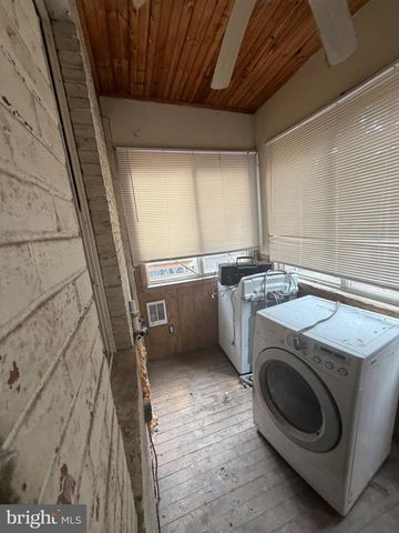 1612 BRIGGS ST, Harrisburg, PA 17103