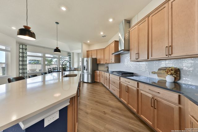 195 Piper St, Castroville, TX 78009