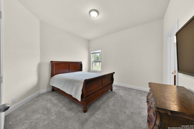 195 Piper St, Castroville, TX 78009