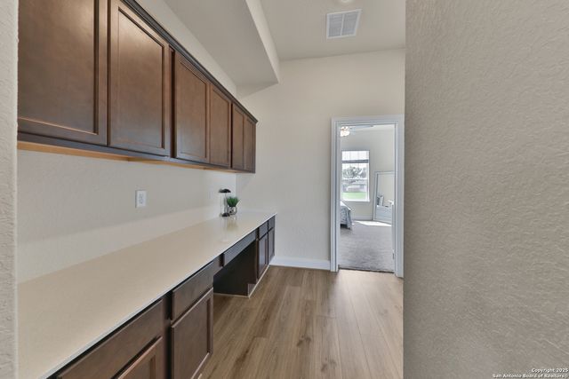 195 Piper St, Castroville, TX 78009