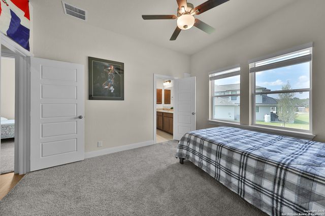 195 Piper St, Castroville, TX 78009