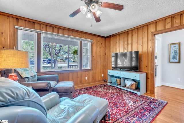 113 Carolina Avenue, Greer, SC 29650