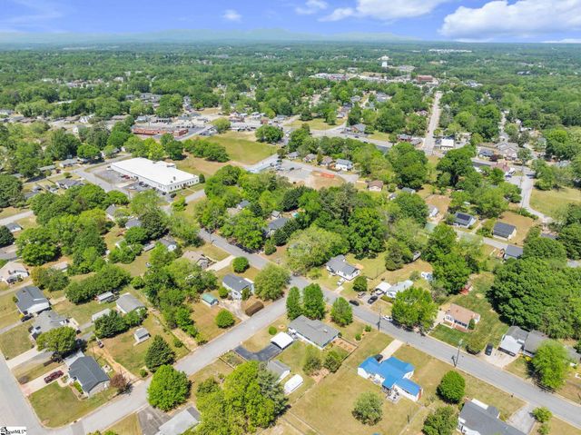 113 Carolina Avenue, Greer, SC 29650