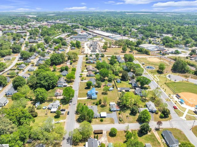 113 Carolina Avenue, Greer, SC 29650