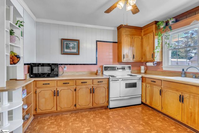 113 Carolina Avenue, Greer, SC 29650