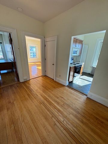 465 Park Drive 20, Boston, MA 02215