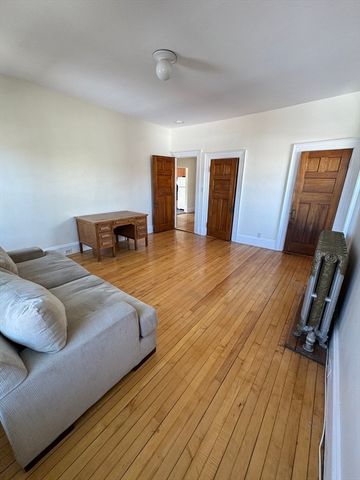 465 Park Drive 20, Boston, MA 02215