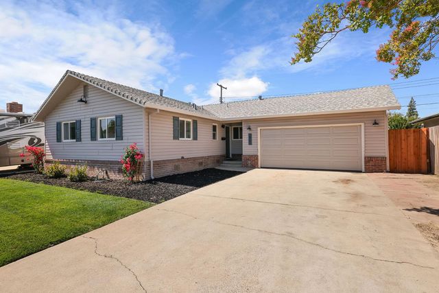 1901 W Locust St, Lodi, CA 95242