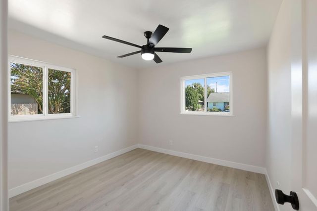 1901 W Locust St, Lodi, CA 95242