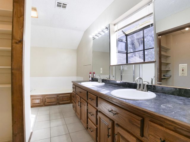 61801 E 94 Road, Miami, OK 74354