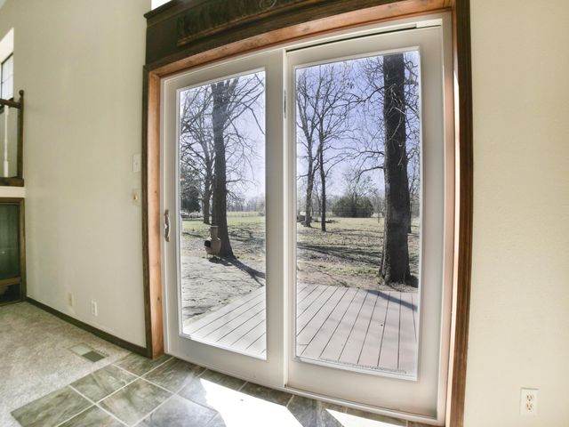 61801 E 94 Road, Miami, OK 74354